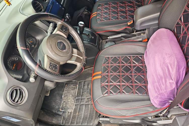 Used  Patriot 2014 2.0L Sport Enhanced Edition
