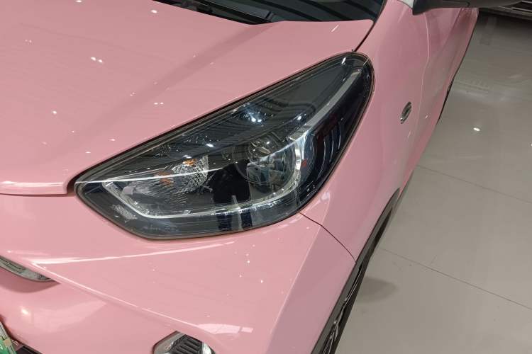 Used Chery Little Ant 2022 300 000 Yuan "Ant Fan" Edition "Extra Sweet" Version Lithium Iron Phosphate 29.2 kWh 30 kW 301 km
