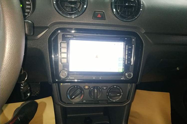 Used Volkswagen Jetta 2019 Dream Edition 1.5L Automatic Fashionable Version
