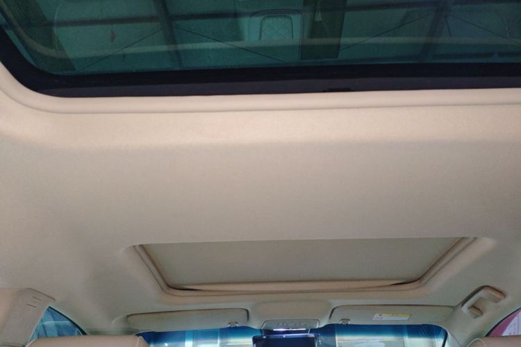 Used Buick GL8 2023 Land Executive Class Deluxe Model
