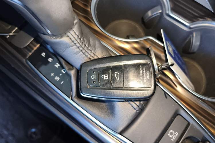 Used Toyota Camry 2018 2.0G Luxury Edition