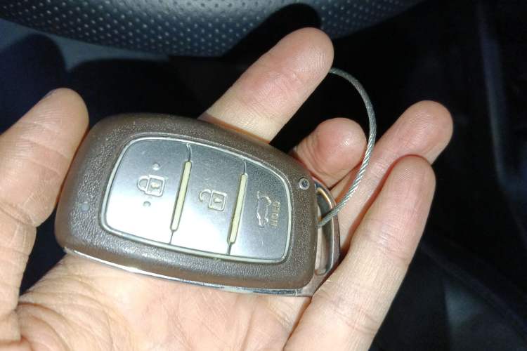 Used Hyundai ix35 2015 2.0L Automatic 2WD Smart Version China V Standard