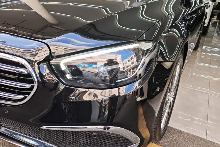 Used Mercedes-Benz E-Class 2023 E 260 L
