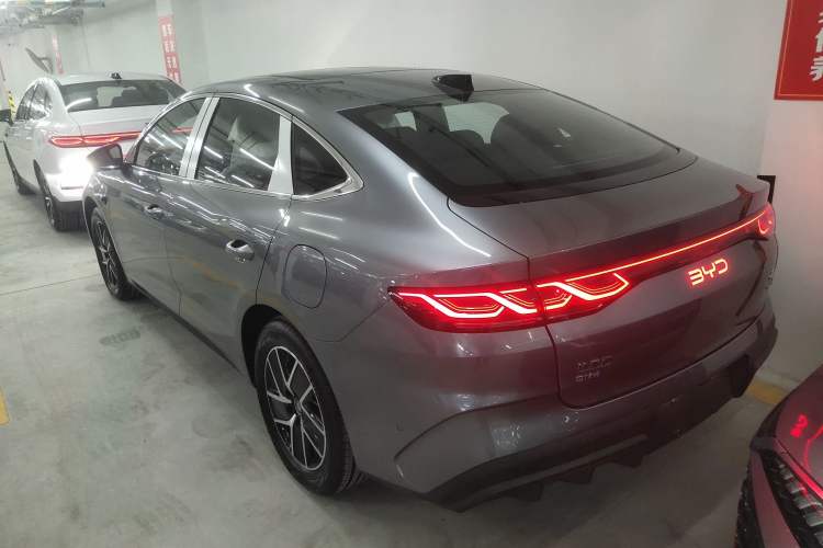 Used BYD Qin L 2025 DM-i Smart Drive 120KM Leading Model
