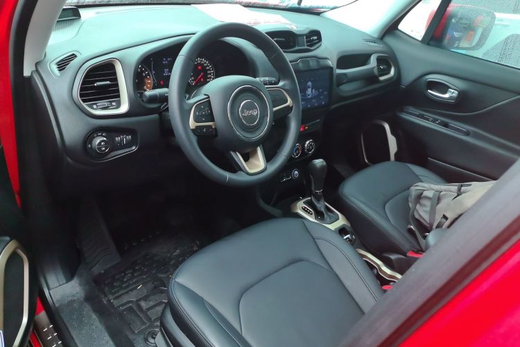 Used  Renegade 2017 180T Automatic High-Energy Version
