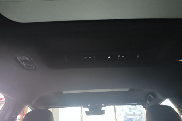 Used Toyota Granvia 2024 2.5L Hybrid Prestige PLUS Four-Wheel Drive Version
