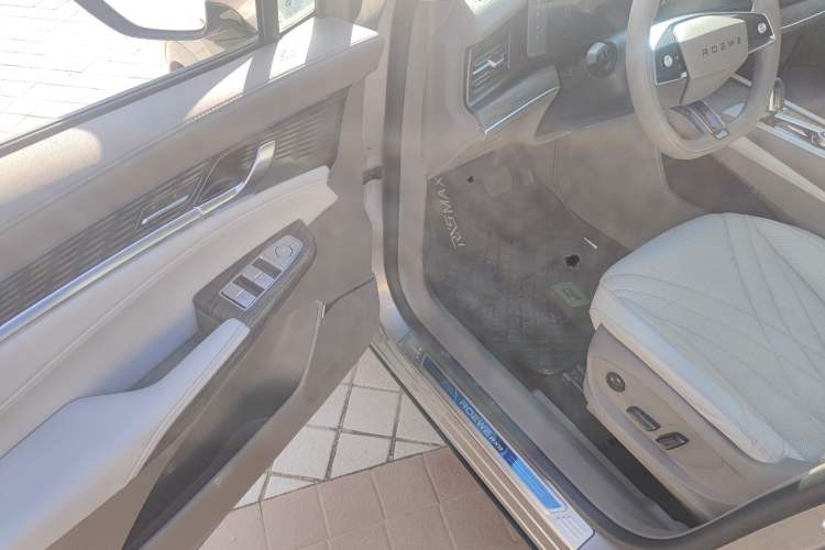 Used Roewe RX9 2023 2.0T All-Wheel-Drive Luxury Edition
