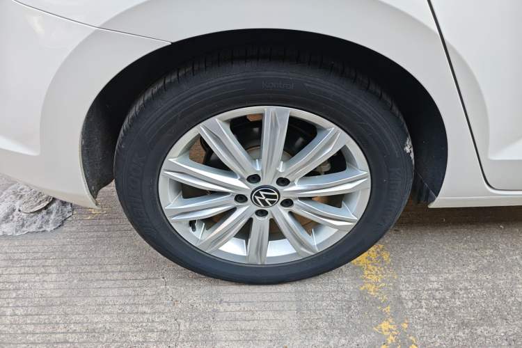 Used Volkswagen Touran 2021 Touran L 280TSI DSG Comfort Edition 7 Seats
