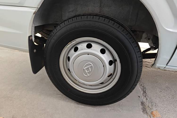 Used SAIC MAXUS Xintu V80 2021 2.0T Manual Classic Aoyuntong Short Wheelbase Mid-Height 7/8/9-Seater