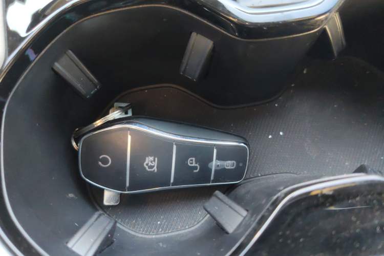 Used BYD Song PLUS New Energy 2025 EV Intelligent Driving Version 520km Premium Model
