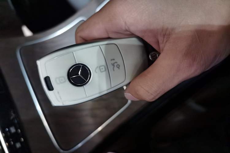 Used Mercedes-Benz GLC 2022 GLC 300 L 4MATIC Dynamic Model
