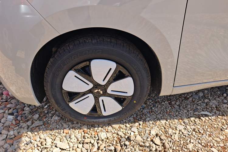 Used Wuling Hongguang MINIEV 2025 Four-Door Version Advanced Edition
