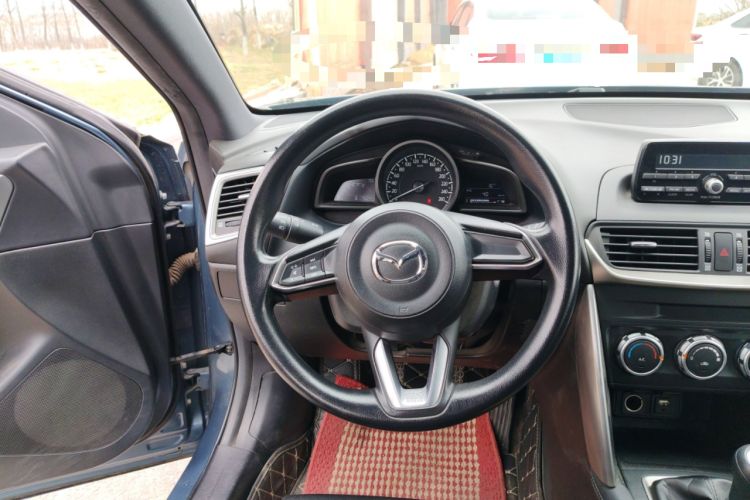 Used Mazda CX-4 2018 2.0L Manual Two-Wheel Drive Blue Sky Dynamic Edition China V Standard
