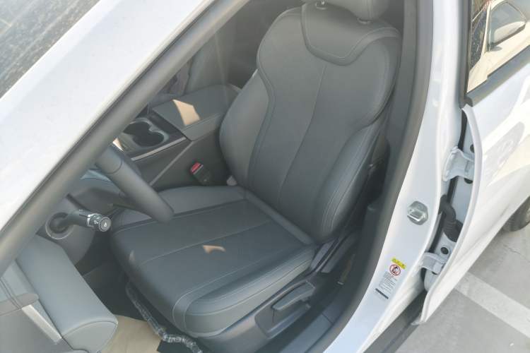 Used BYD Qin PLUS 2025 DM-i Smart Drive 55KM Leading Model
