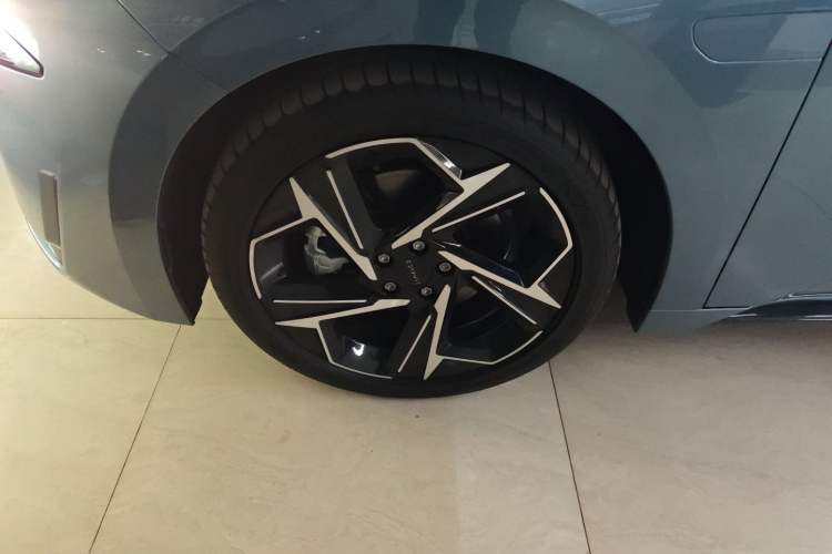 Used Lynk & Co 07 2024 EM-P 126 Long-Range Ultra