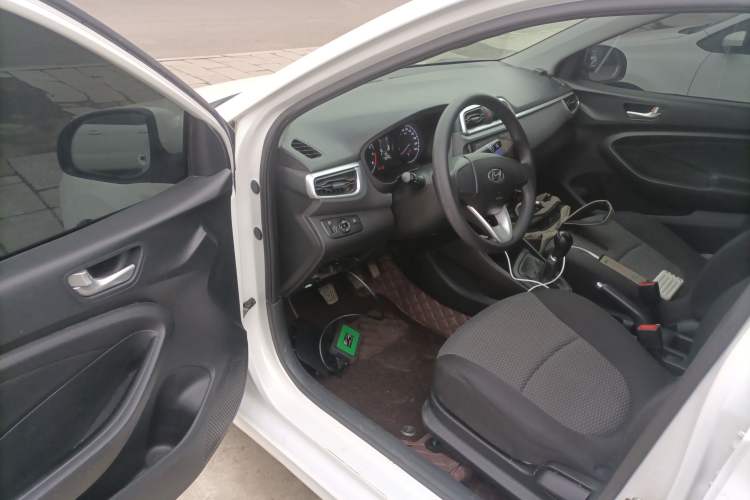 Used Hyundai Verna 2017 1.4L Manual Refreshed Version China VI Standard