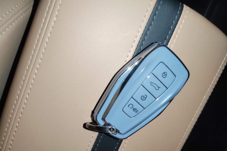 Used Geely Auto icon 2023 1.5TD Chocolate Smoothie Edition
