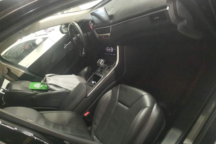 Used Hongqi H5 2022 Classic Model 1.5T DCT Flagship Edition
