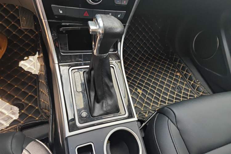 Used Haval H2 2016 Red Label 1.5T Automatic Two-Wheel Drive Prestige Model
