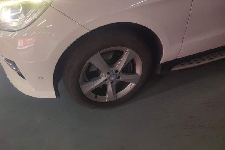 Used Mercedes-Benz M-Class 2014 ML 400 4MATIC Dynamic Model
