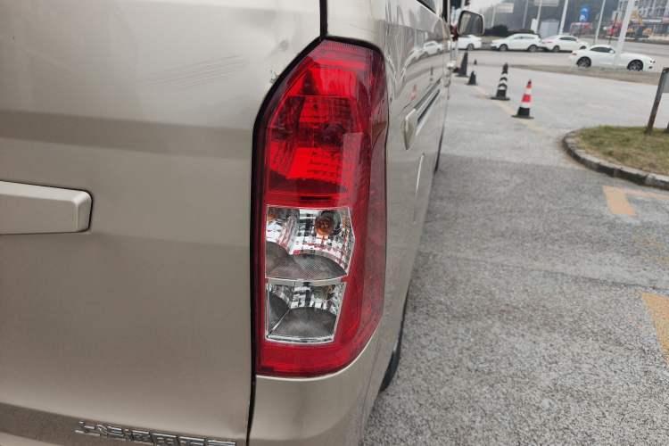 Used Wuling Rongguang V 2016 1.2L Standard Version