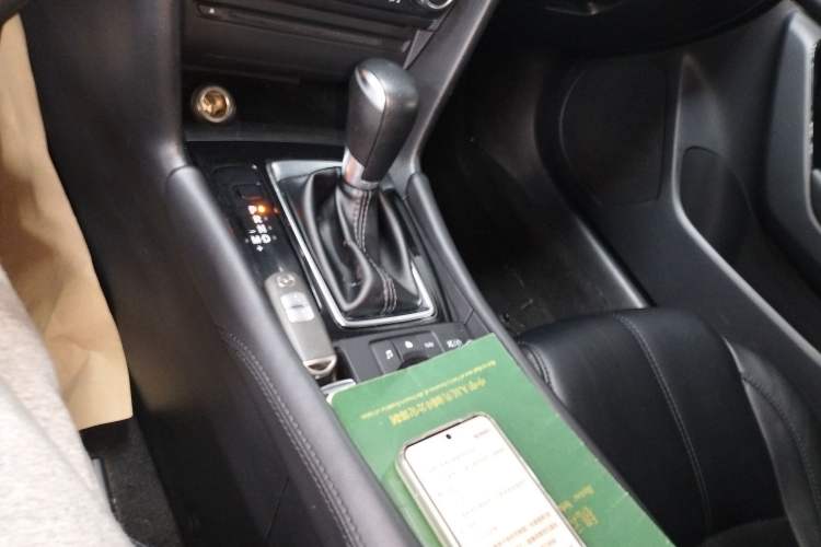 Used Mazda Mazda 3 Axela 2017 Hatchback 1.5L Automatic Luxury Model Emission Standard China V