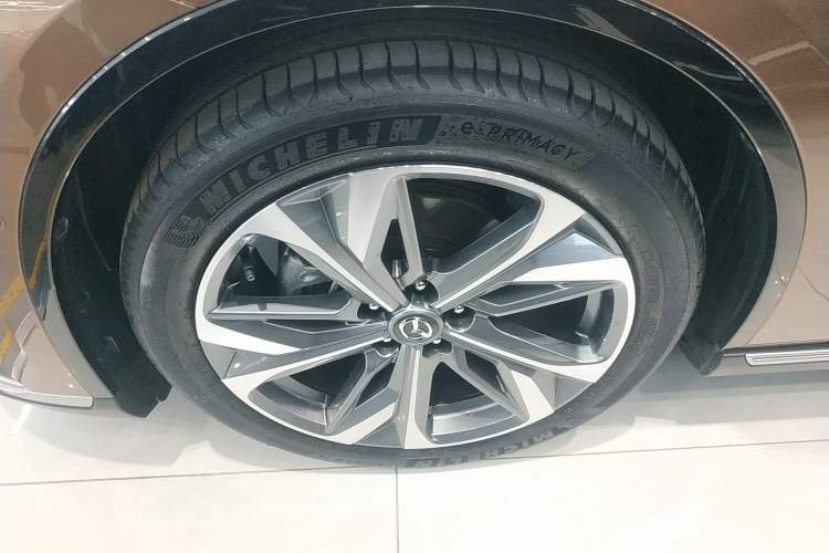 Used Mazda EZ-6 2024 Range-Extended 200 Luxury Edition