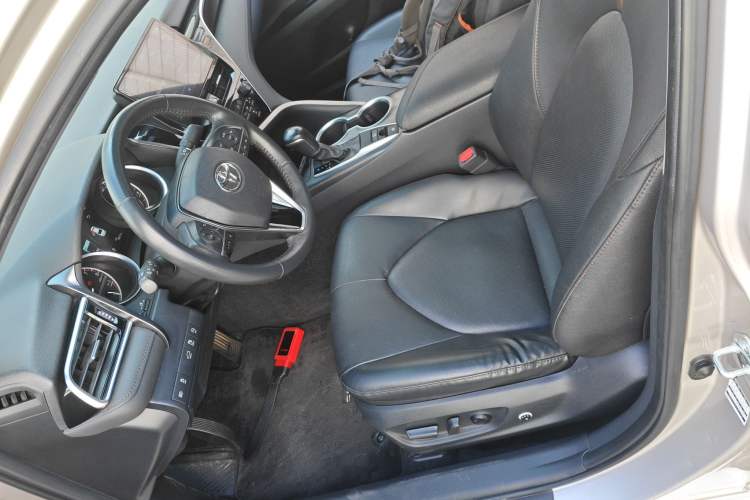 Used Toyota Camry 2021 2.0G Luxury Edition