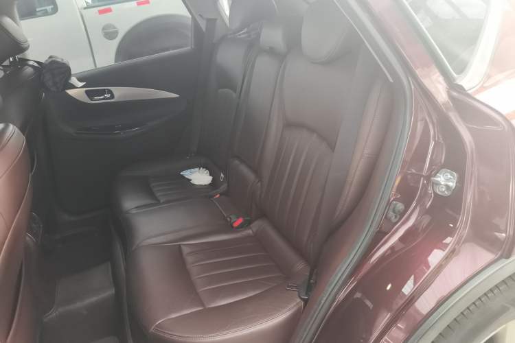 Used Infiniti QX50 2015 2.5L Enjoyment Edition
