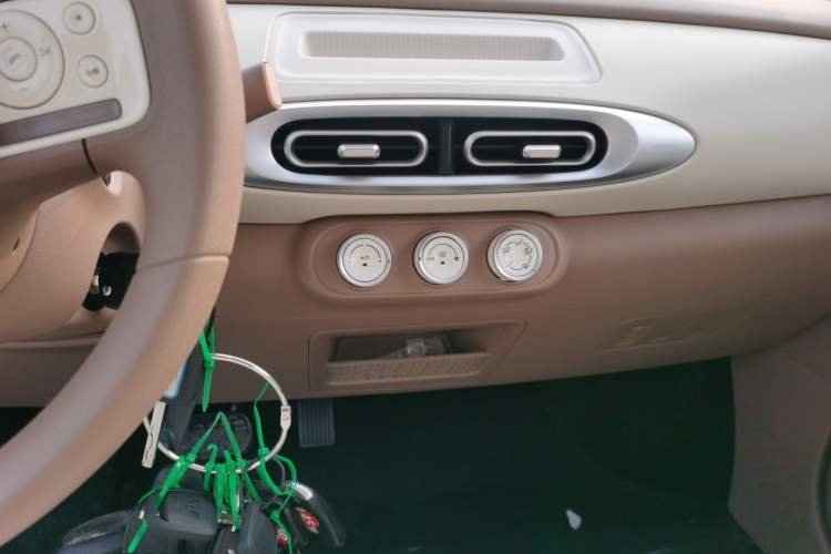 Used Wuling Hongguang MINIEV 2025 Four-Door Version Advanced Edition