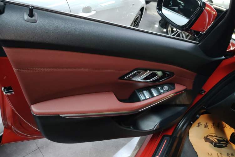 Used BMW i3 2022 eDrive 35 L
