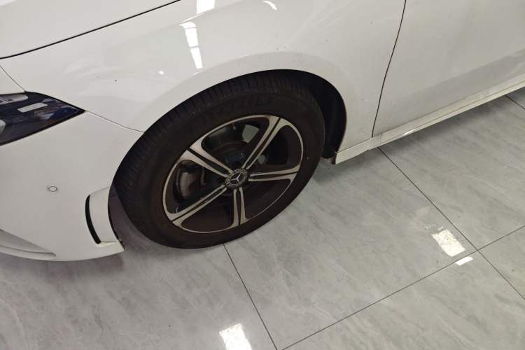 Used Mercedes-Benz A-Class 2022 Revised Version A 200 L Sport Sedan Fashionable Style
