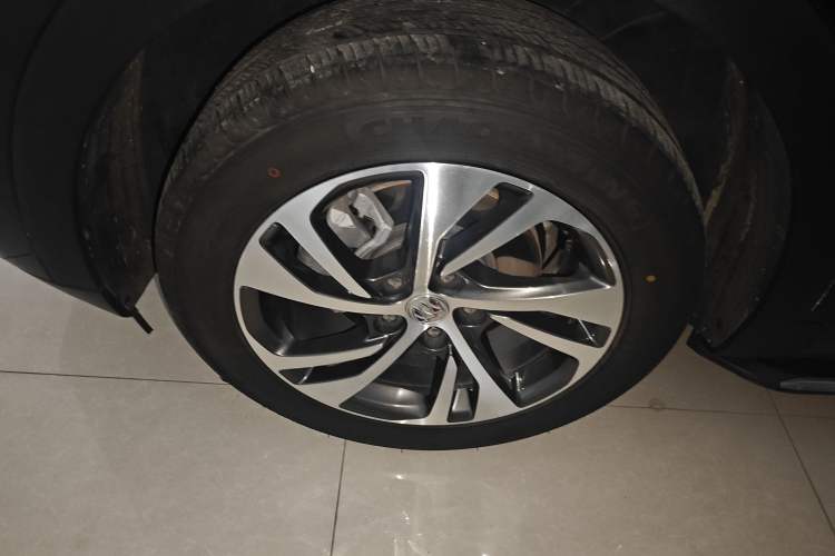 Used Buick Envision 2023 Encore S 552T Two-Wheel Drive Luxury Model