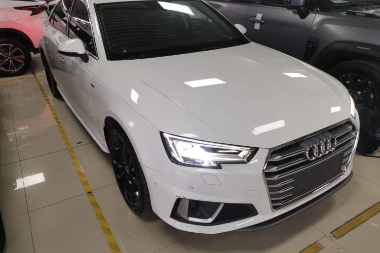 Used Audi A4L 2019 40 TFSI Fashion Edition China VI Emission Standard
