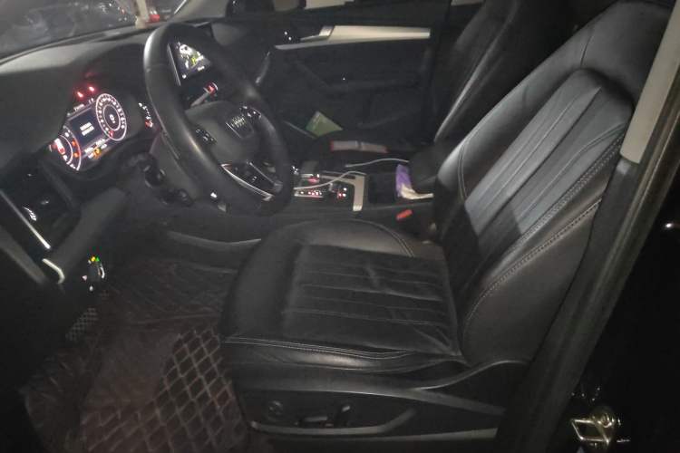 Used Audi Q5L 2020 Updated 40 TFSI Prestige Fashion Edition
