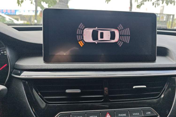 Used Hongqi H5 2018 30TD Smart Connect Dynamic Edition
