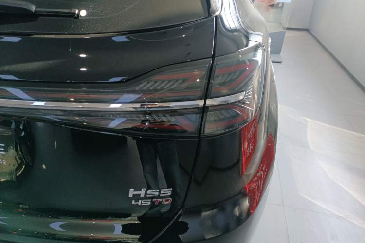Used Hongqi HS5 2023 2.0T Qixiang Pro Edition
