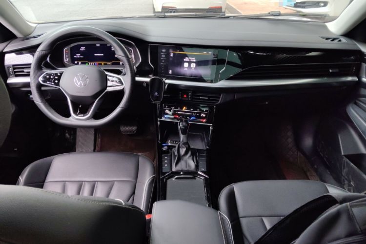 Used Volkswagen Passat 2024 330TSI Starry Elite Edition
