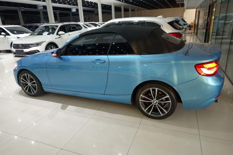 Used BMW 2 Series 2018 220i Convertible Coupe Sports Design Package