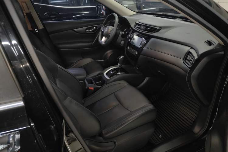 Used Nissan X-Trail 2017 2.0L CVT Comfort Edition 2WD
