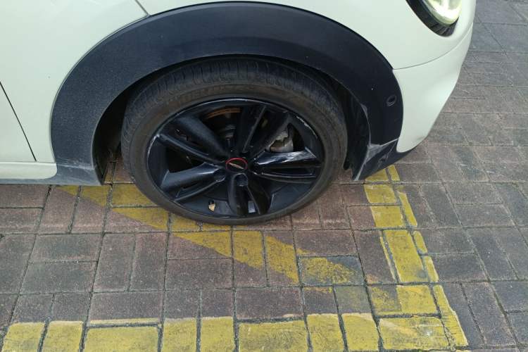 Used  MINI 2018 1.5T COOPER Racing Driver