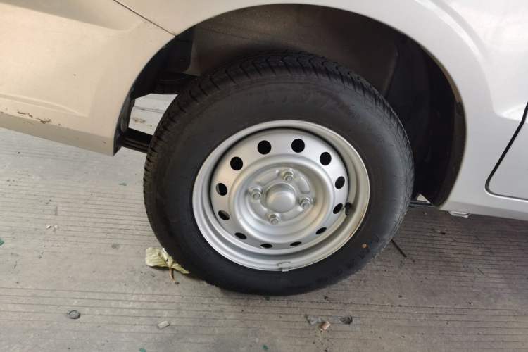 Used Wuling Hongguang V 2022 1.5L Jingqu Edition Electric-Assist LAR
