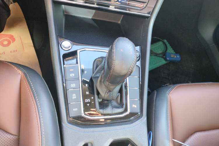 Used Volkswagen Lavida 2021 280TSI DSG Luxury Edition
