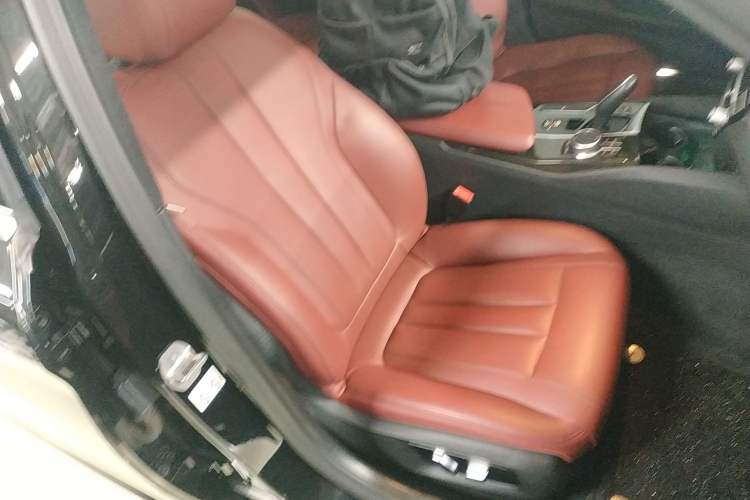 Used BMW 5 Series 2020 530Li Leading Model M Sport Package