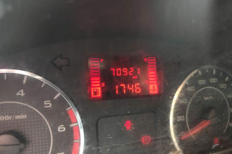 Used Wuling Rongguang 2014 1.5L S Standard Version
