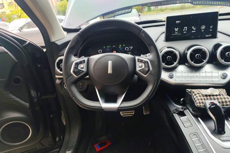 Used Wey VV7 2019 Upgraded Model 2.0T Flagship Version China VI