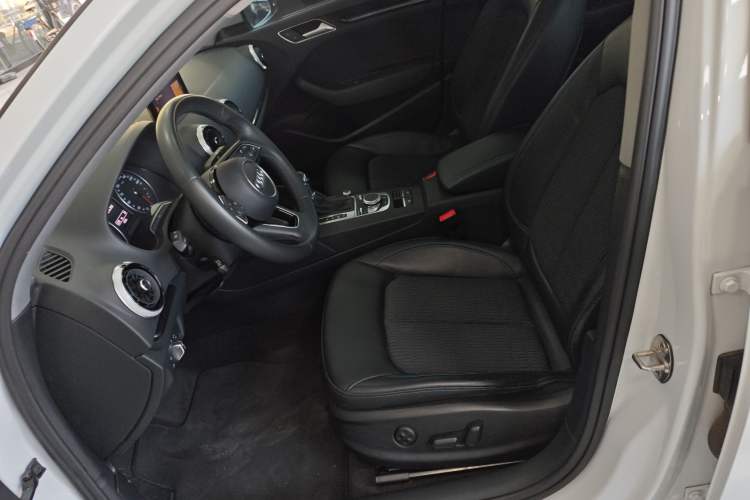 Used Audi A3 2020 Limousine 35 TFSI Fashion Edition China VI Emission Standard
