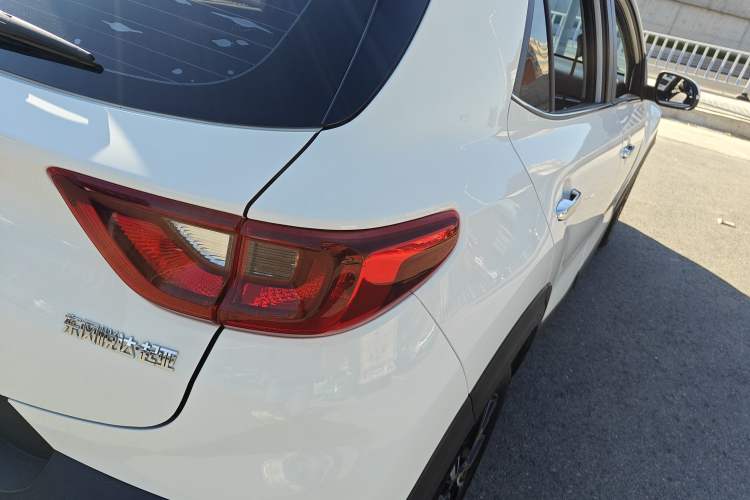 Used Kia kx1 Stonic 2021 1.4L CVT Fun Edition
