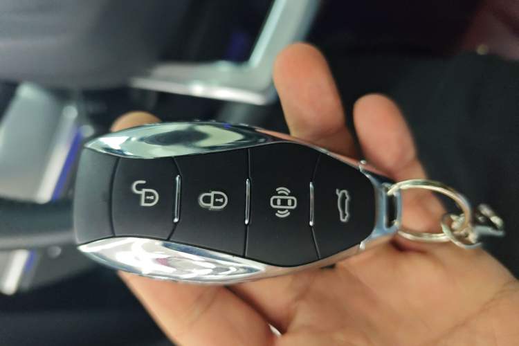 Used Hongqi HS5 2023 2.0T Qixiang Pro Edition
