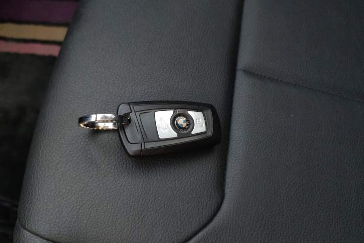 Used BMW 3 Series 2017 320Li Fashion Model
